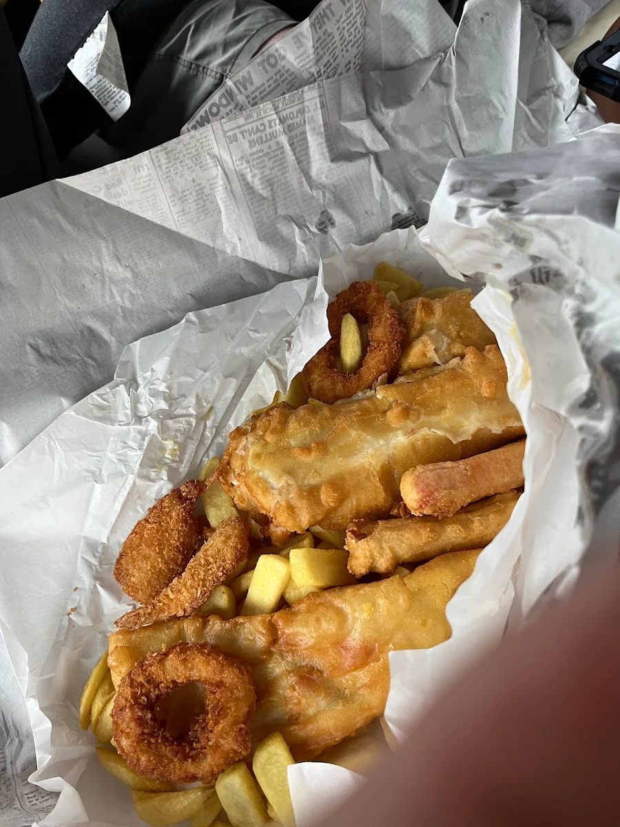 Highlights, George's Seafood