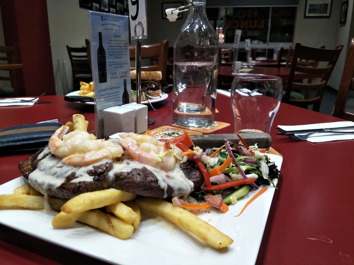Steak with Prawn Topper