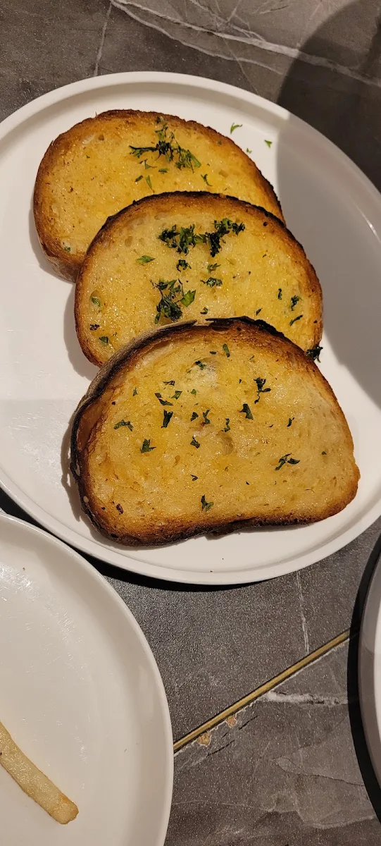 Garlic Bread, Enzo’s Cucina Penshurst