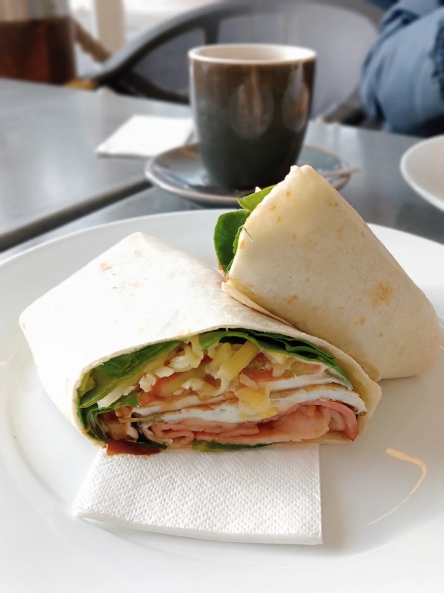 Breaky Wrap, CHILL BISTRO.