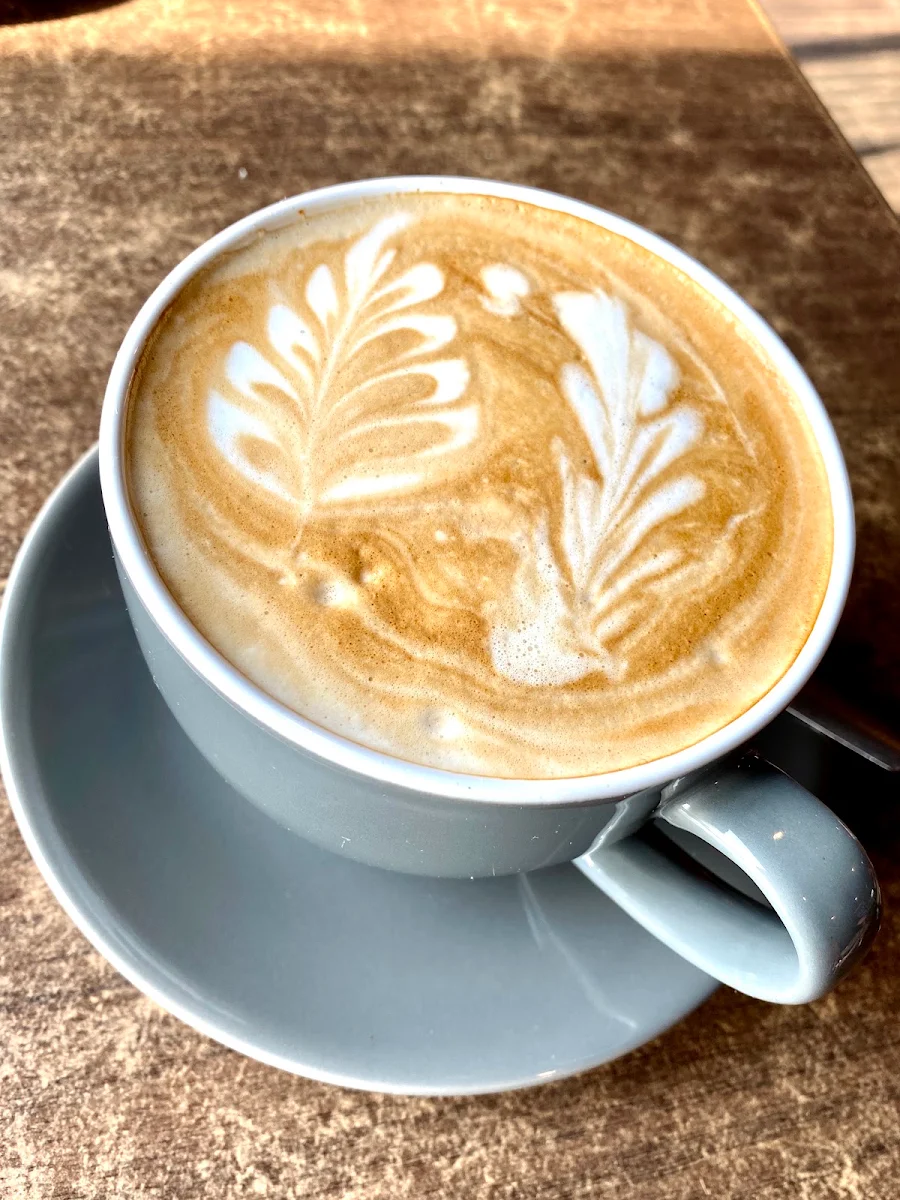 Flat White, Chris's Patisserie & Bakehouse