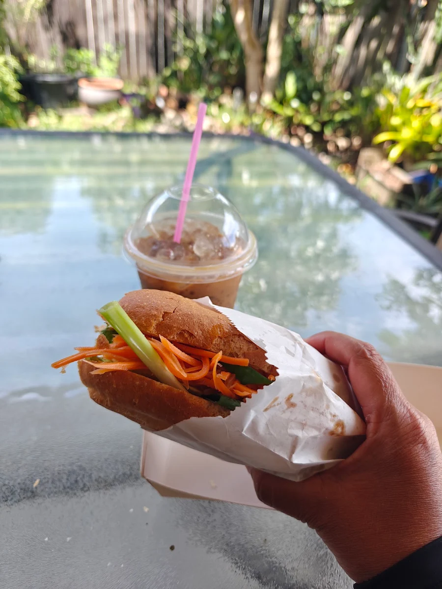 Highlights, Viet Pho and Roll