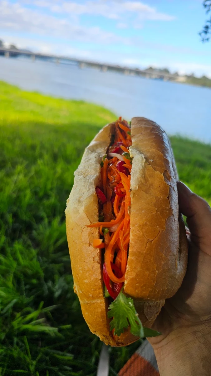 Highlights, Viet Pho and Roll