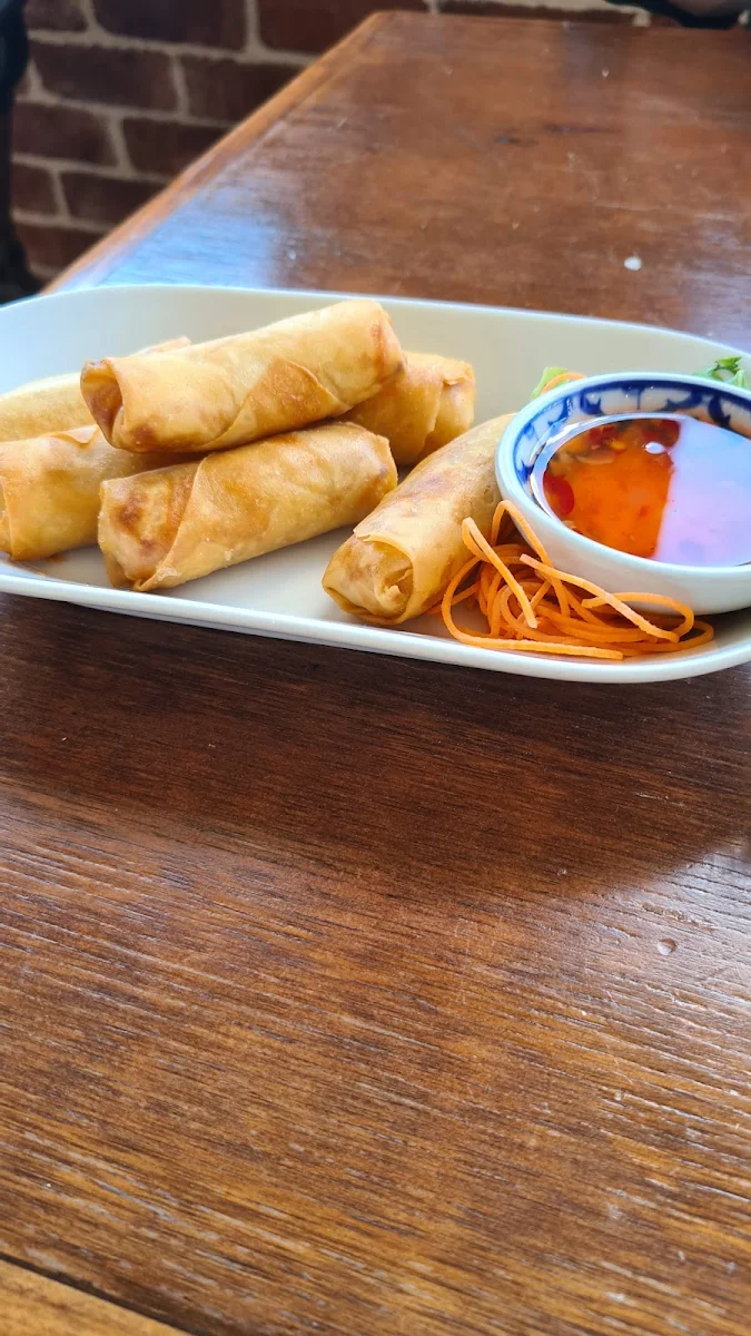 Spring Rolls, Thaidition