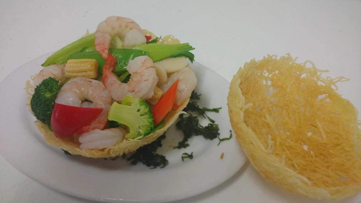 King Prawn with Birdnest