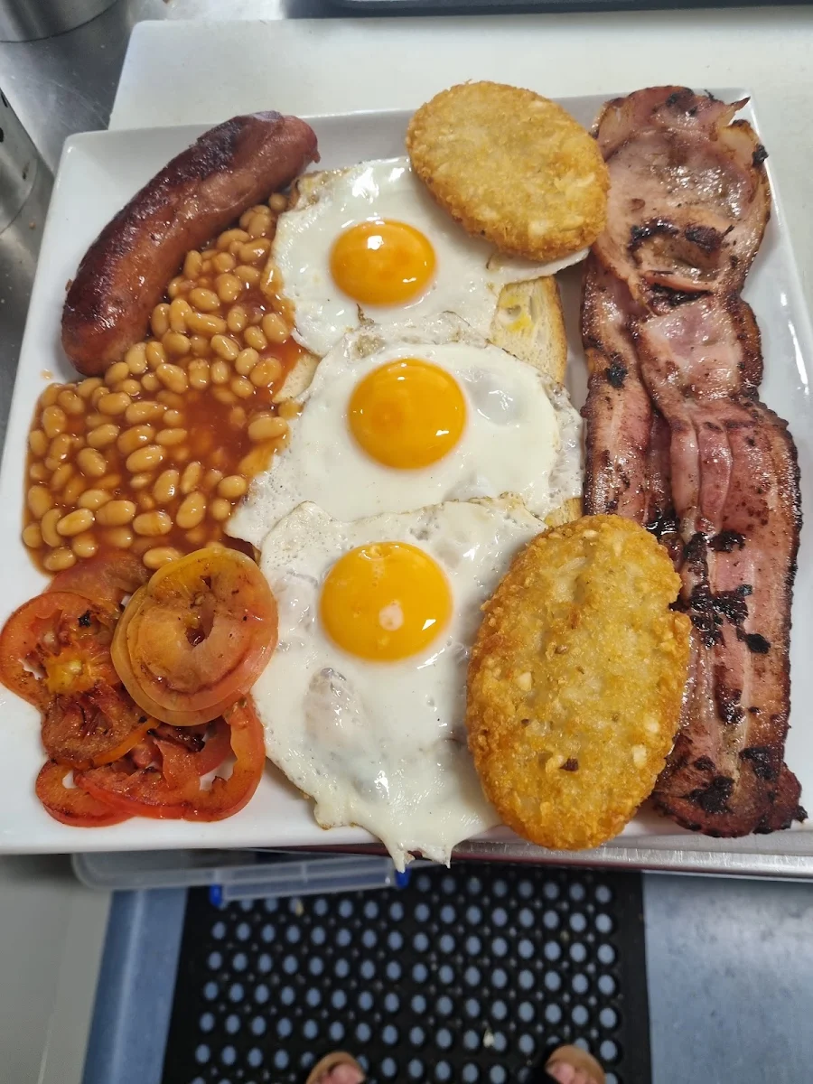 Big Breakfast with Coffee 18 00