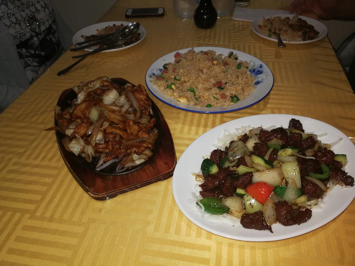 Highlights, Red Chamber Chinese Restaurant