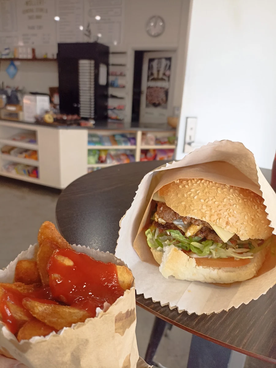 Highlights, Wollert General Store & Takeaway