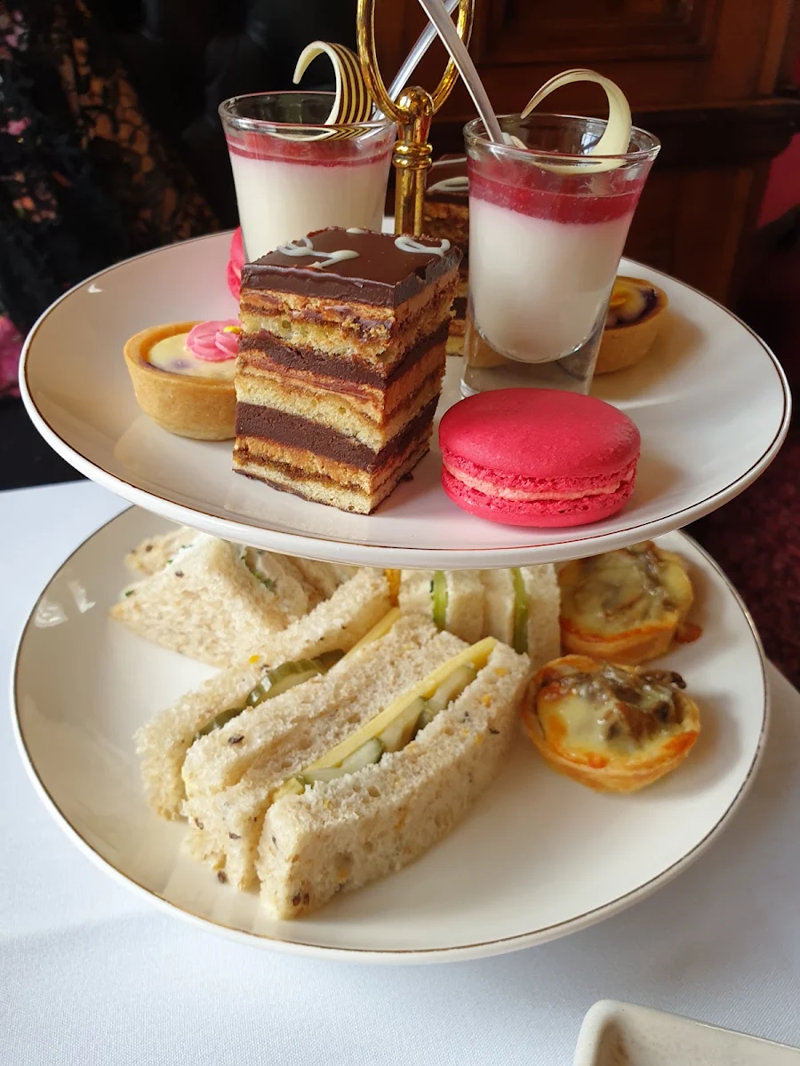 High Tea, Strangers Corridor