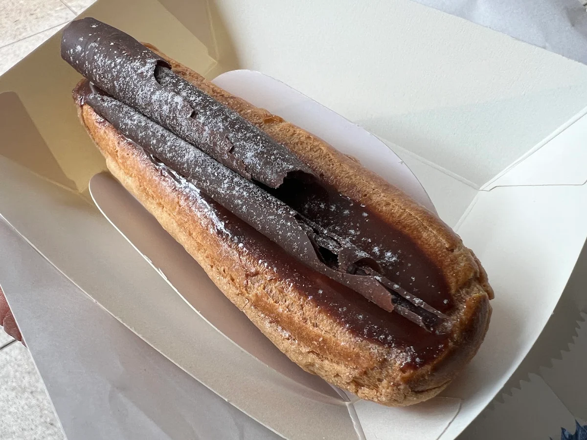 Chocolate Eclair, Lavie & Belle Bakery Surry Hills