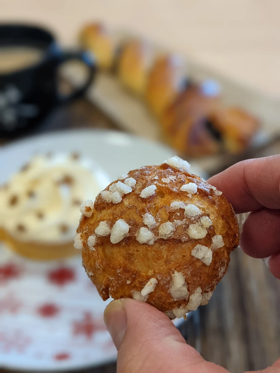 Chouquette, Lavie & Belle Bakery Surry Hills