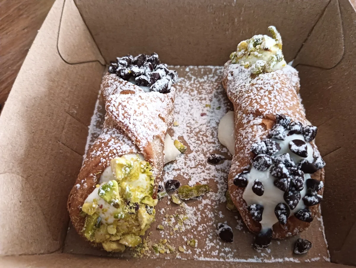 Cannoli, Zibros | Italian restaurant Sicilian inspired