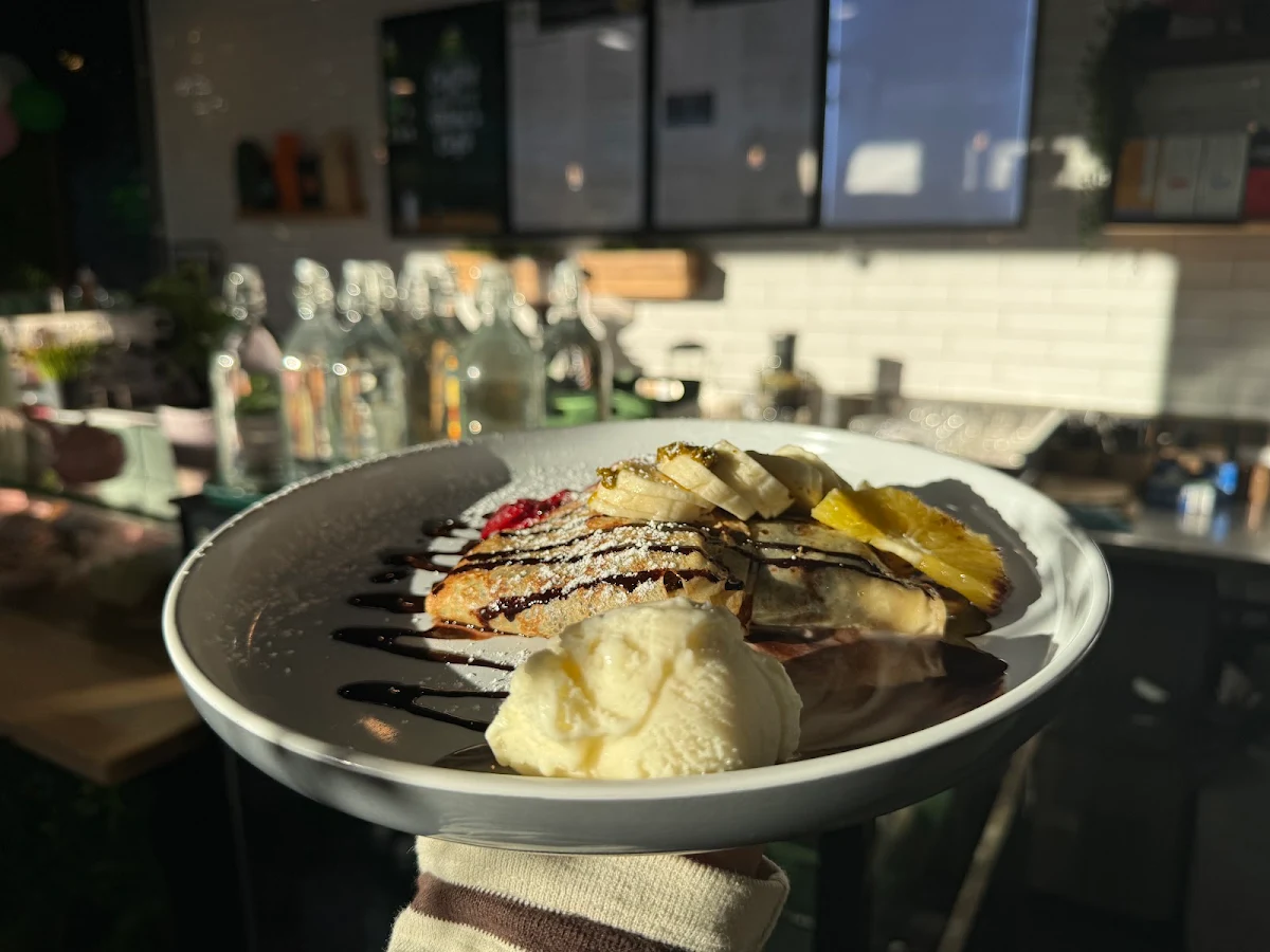 Highlights, Ribee’s Cafe