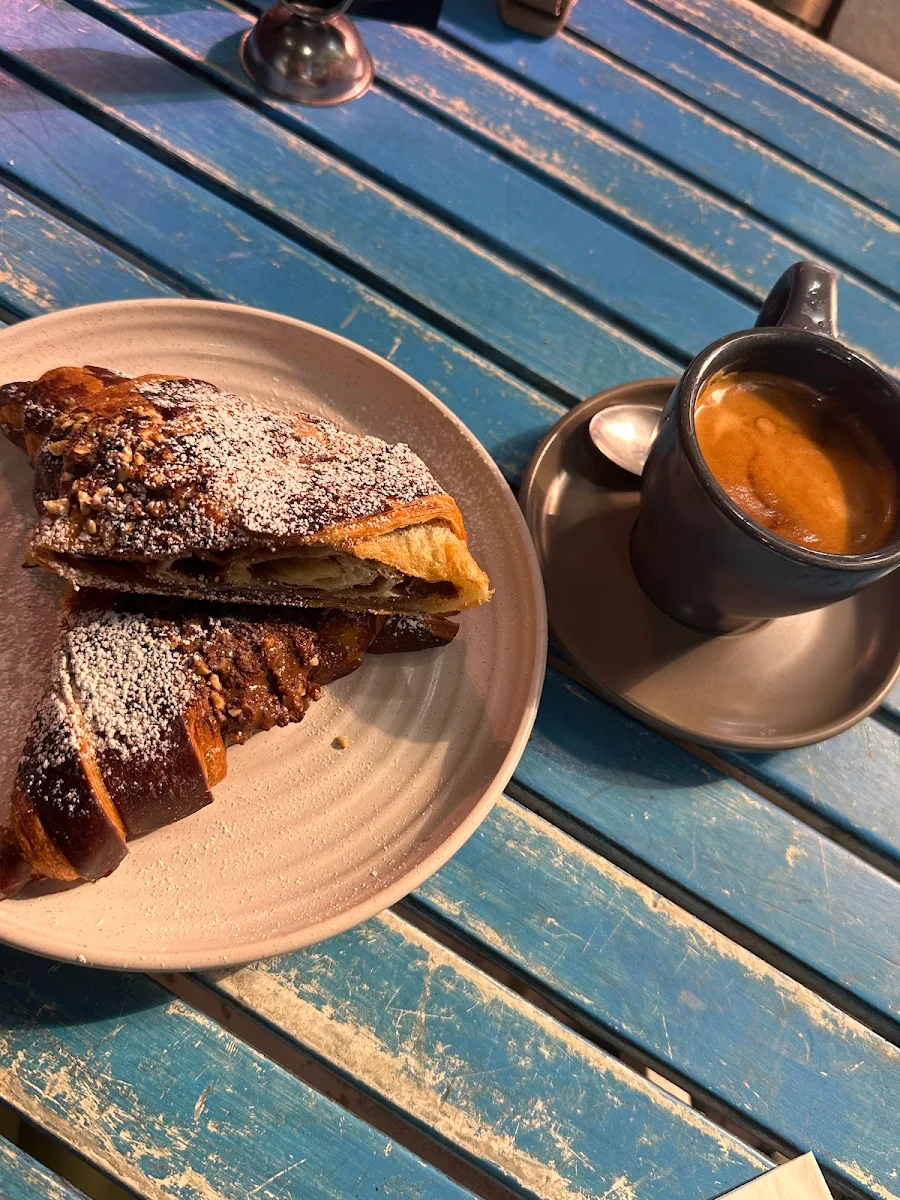 Highlights, Le MONDE Bakery-Cafe
