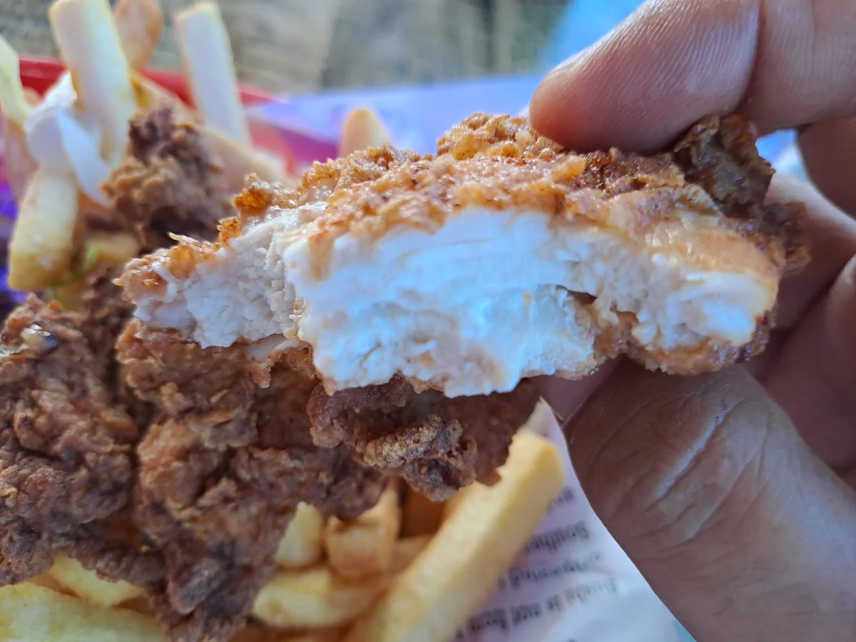 Buttermilk Fried Chicken Pieces with Chilli Mayo