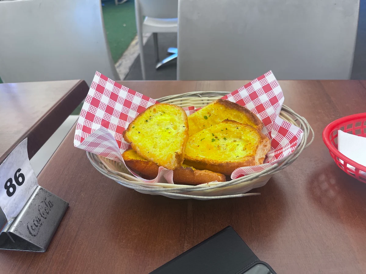 Garlic Bread, Royal Standard Hotel