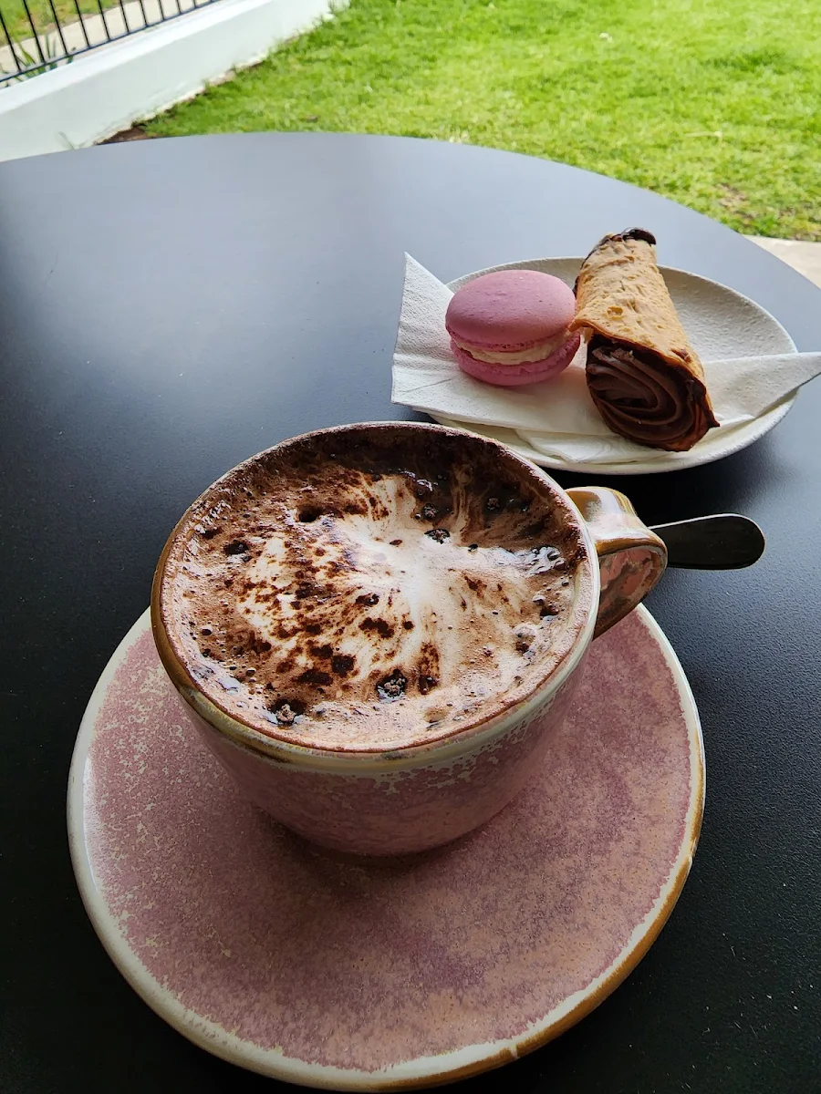 Highlights, That Coffee Place