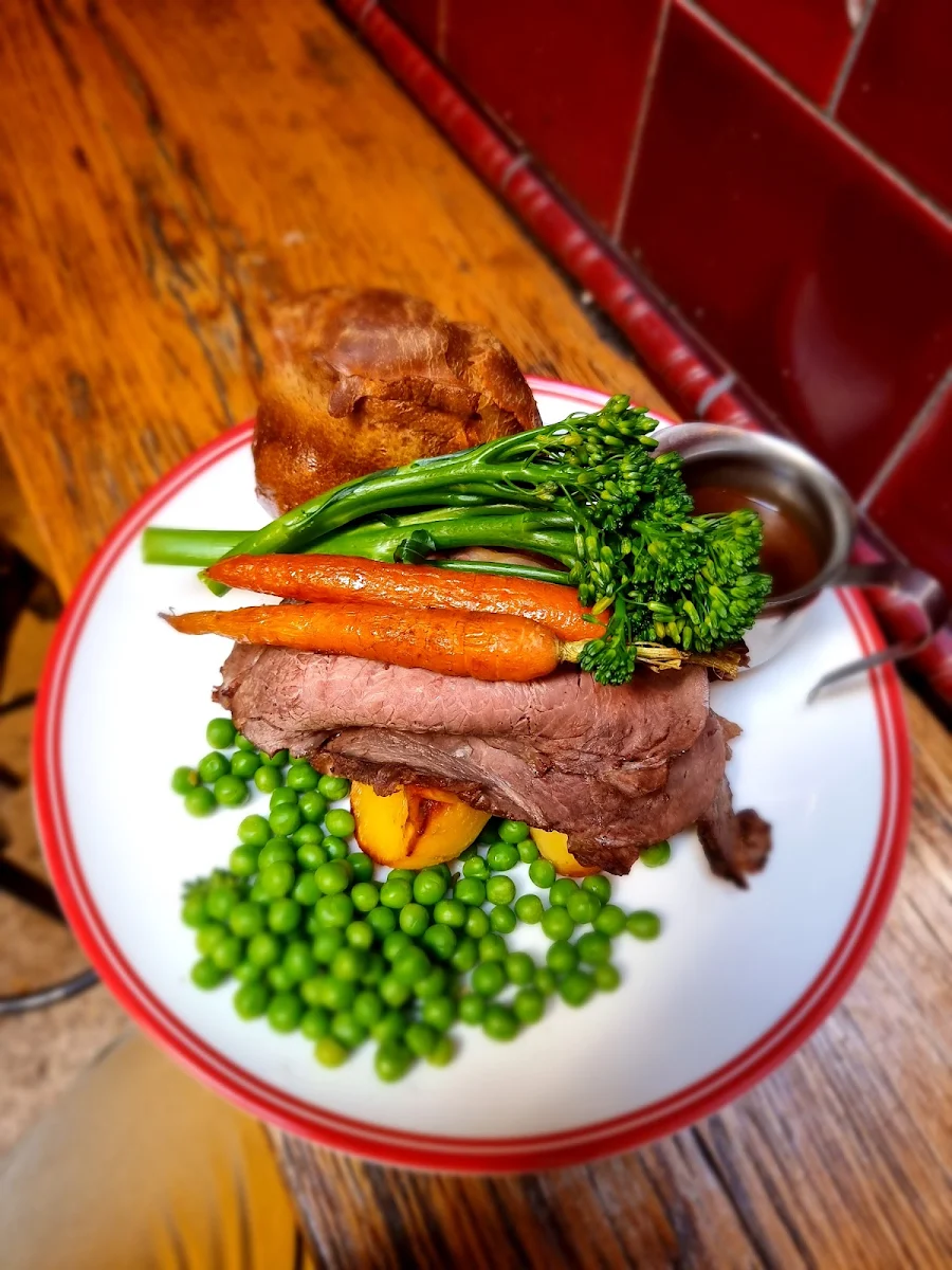 Sunday Roast Beef with Yorkshire Pudding and Gravy