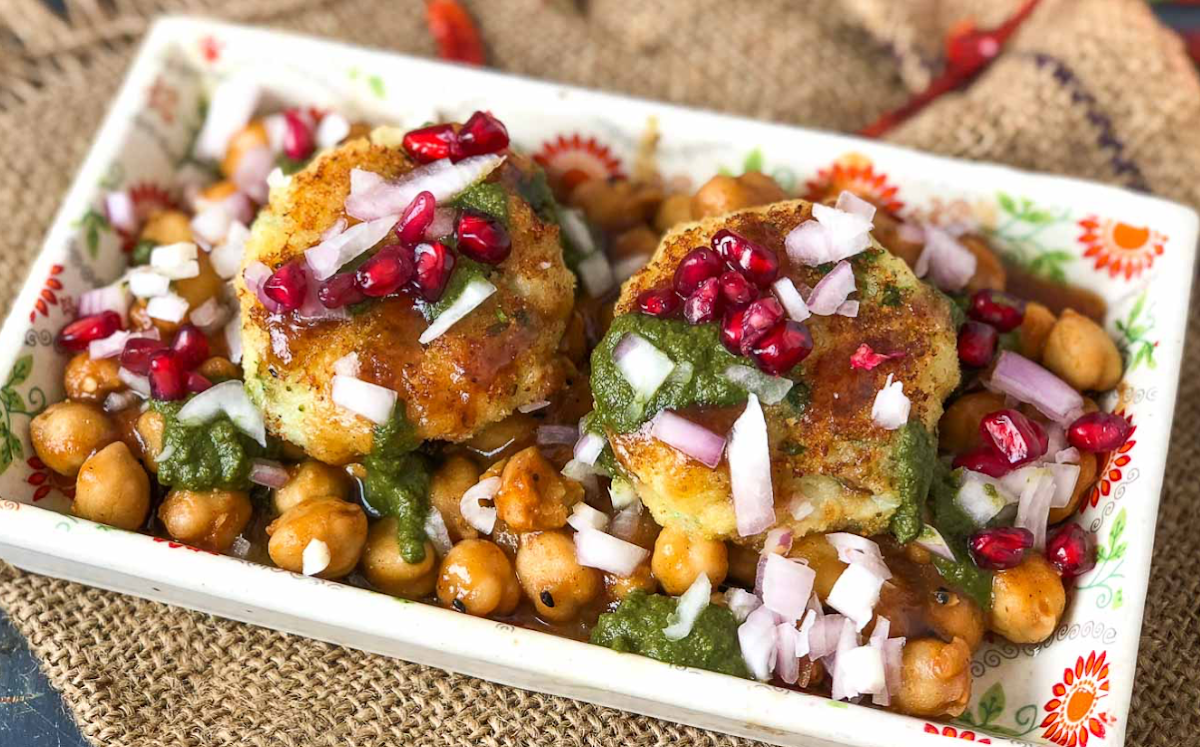 Aloo Tikki Cholley Chaat