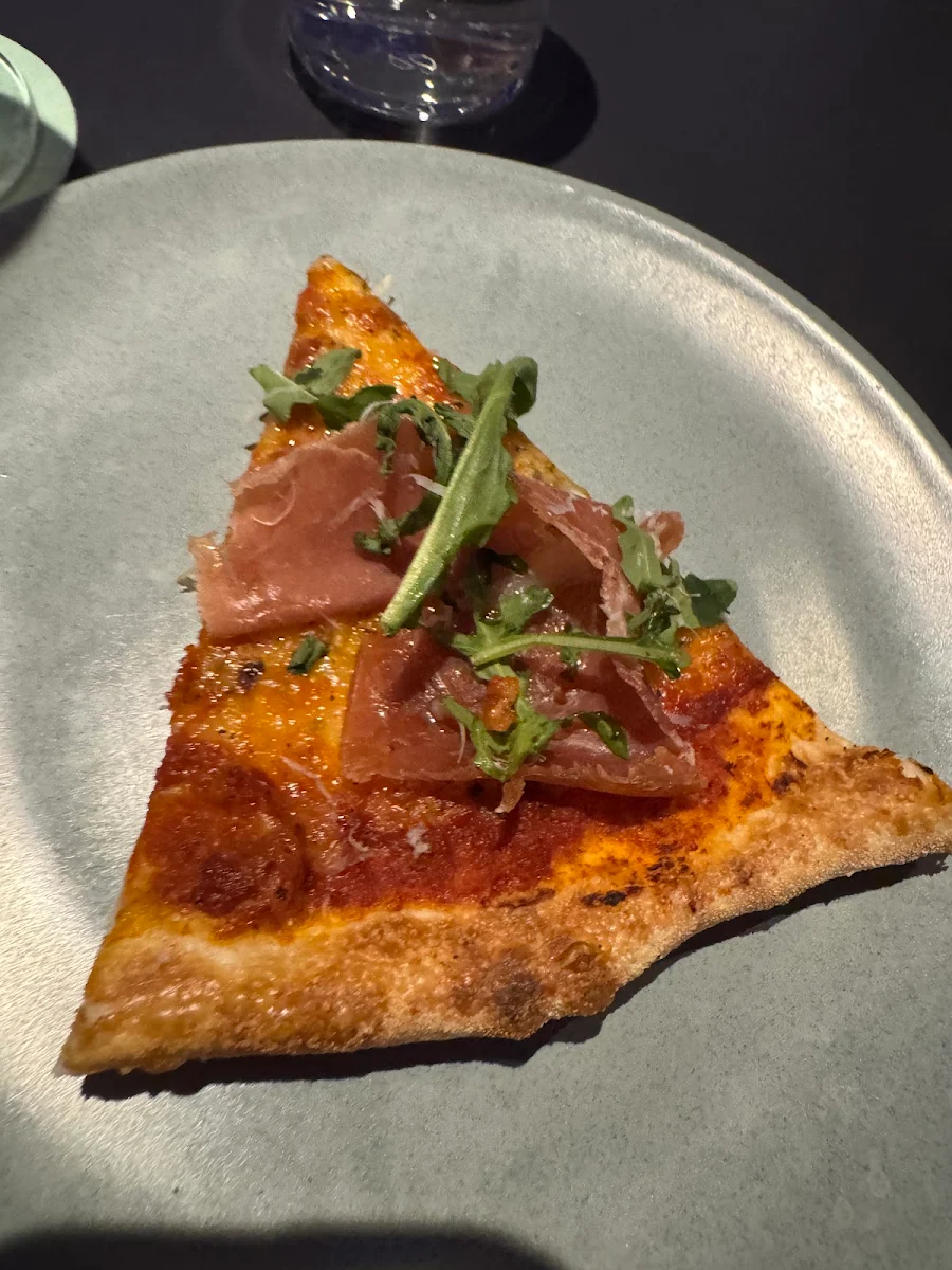 Pizza, Stratton Bar and Kitchen