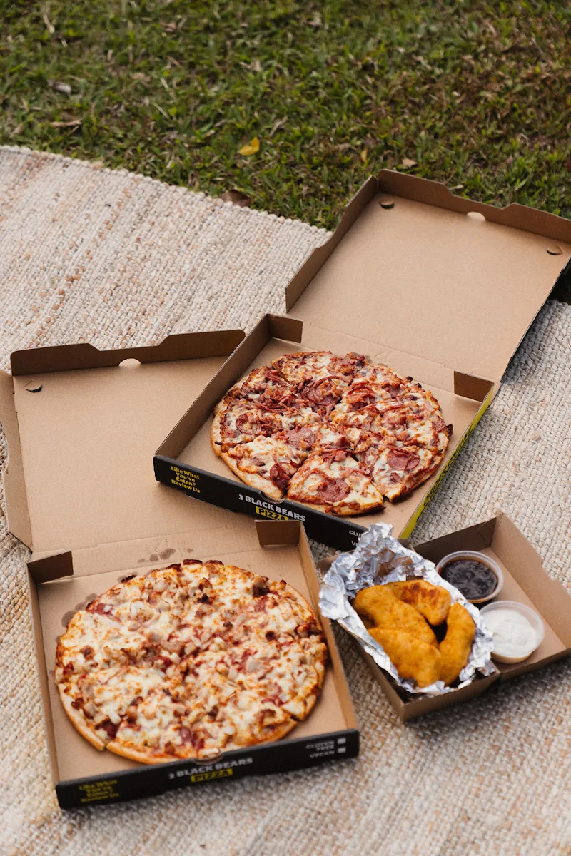 Highlights, 3 Black Bears Pizza Upper Mt Gravatt