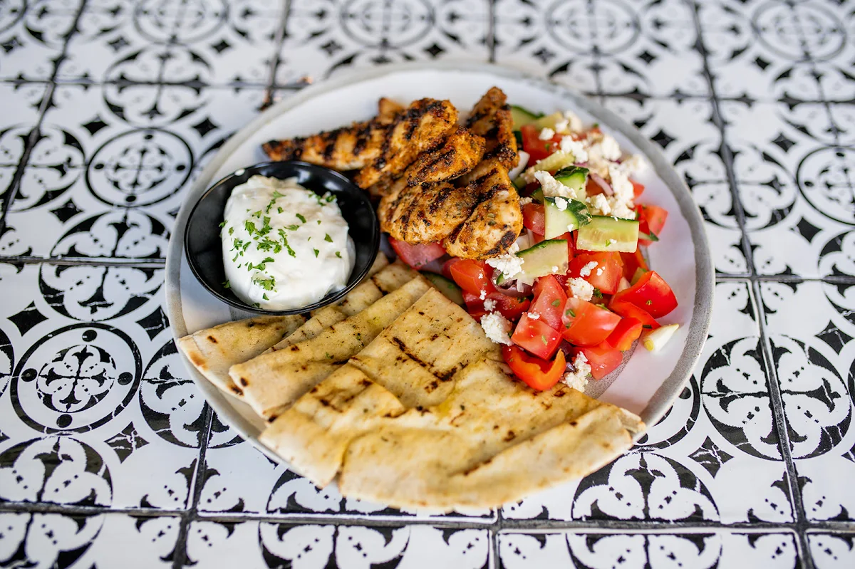 Highlights, Paradiso Cafe & Bar