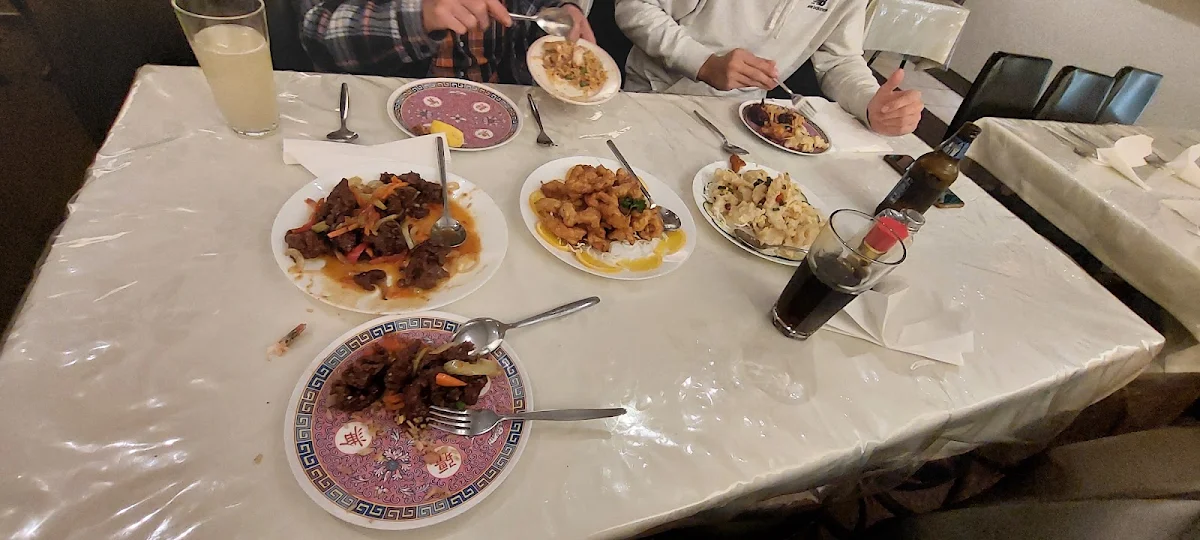 Highlights, Chong Hing Restaurant