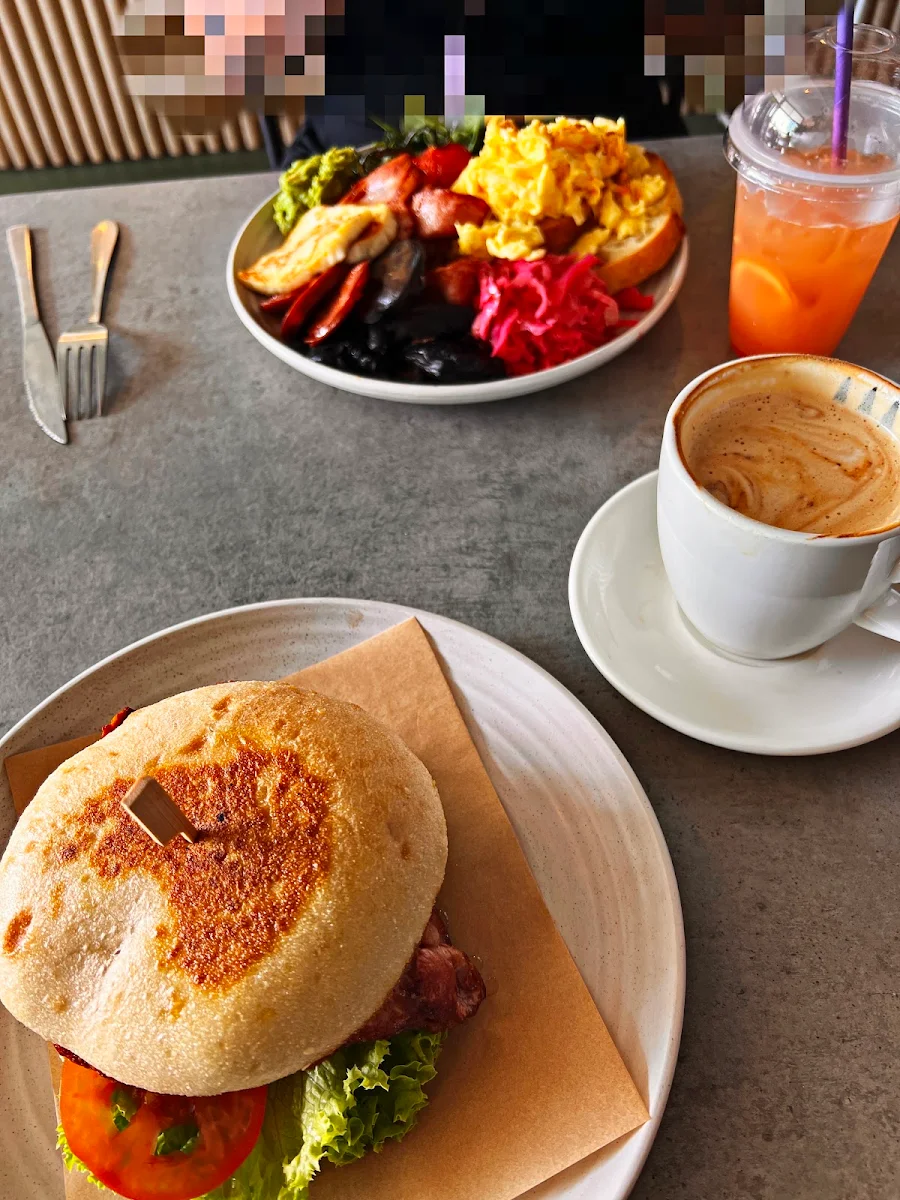 Highlights, Crumbs Cafe