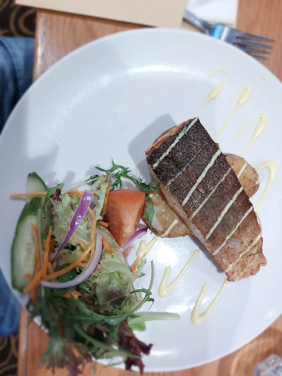 Salmon, Rex Hotel