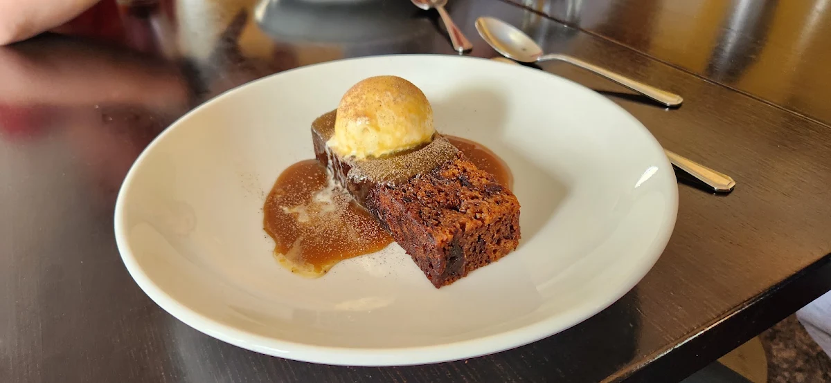 Sticky Date Pudding