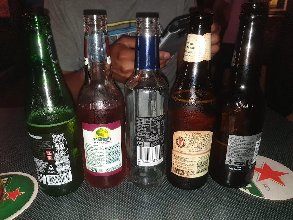 Highlights, Mustang Bar