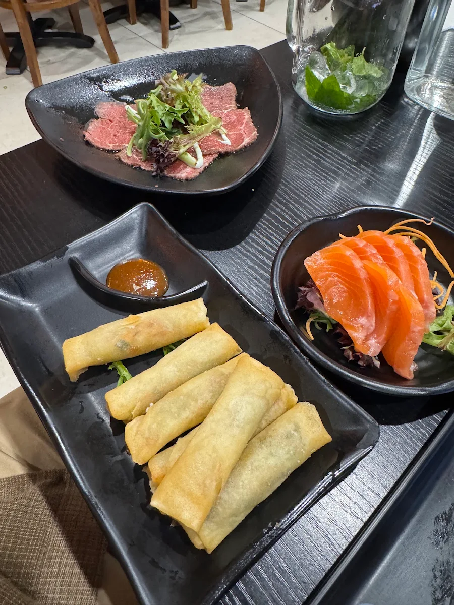Spring Rolls, Okami Japanese Restaurant