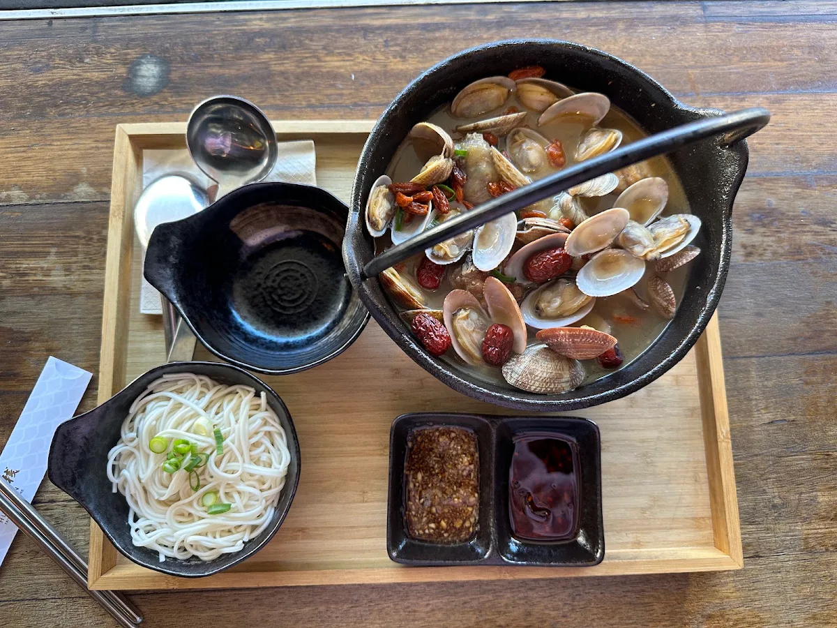 Oyster & Clam Hot Pot & Congee 2-Way