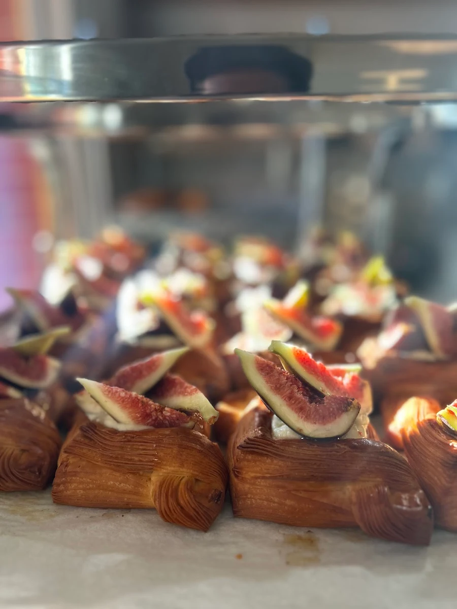 Highlights, Beth's Bakery and Café