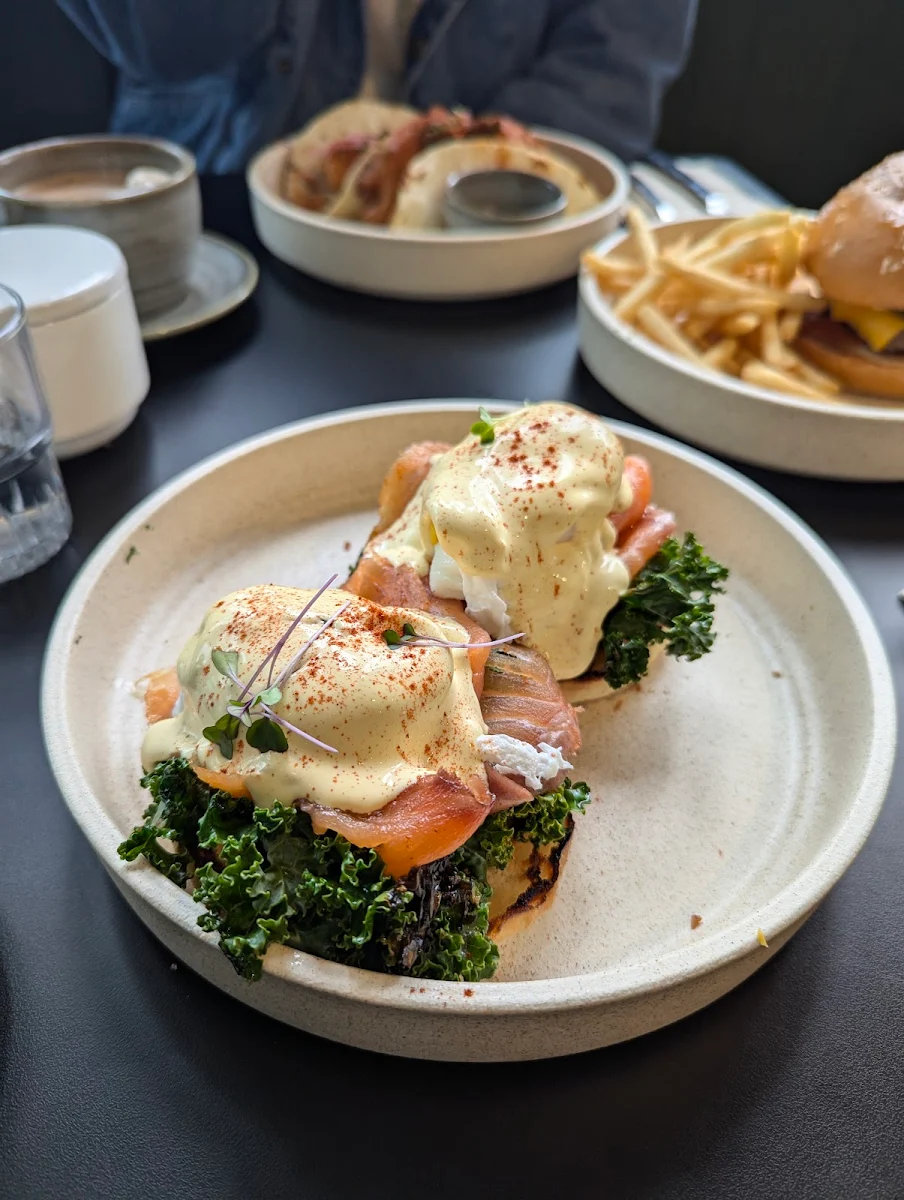 Eggs Benedict, Good Neighbour Cafe