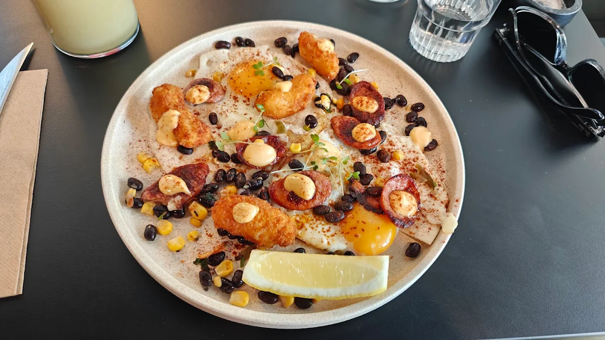 Highlights, Good Neighbour Cafe