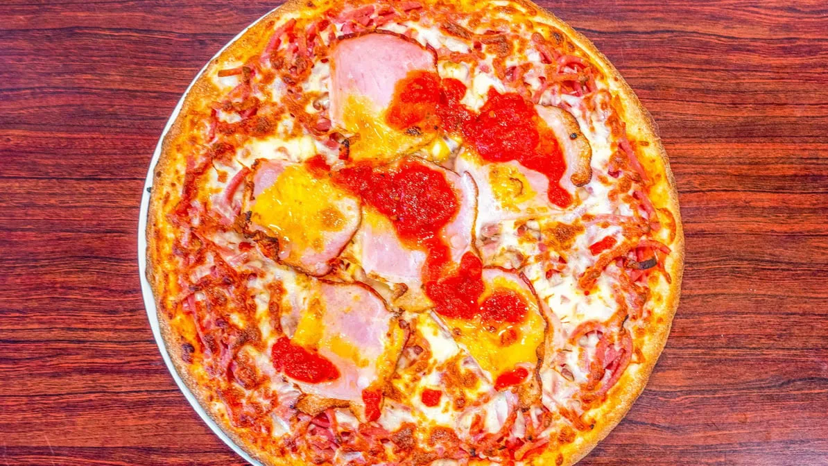 Highlights, Loui and Frankos Pizza & Pasta on Broadway