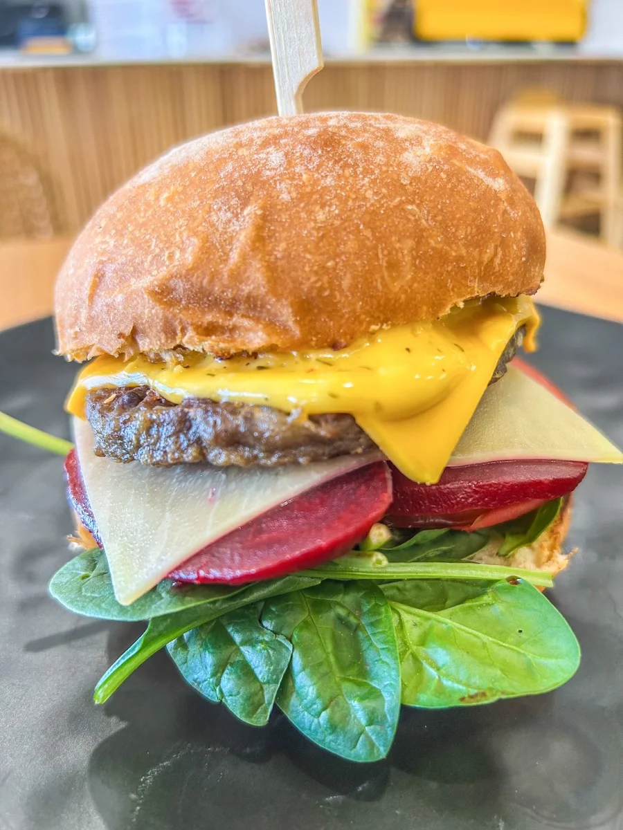 Highlights, The Bees Knees Eatery
