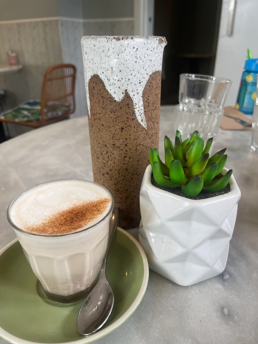 Flat White, Goodness Gracious Cafe