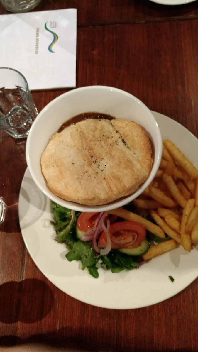 Guiness Pie, Grand Pacific Hotel Lorne