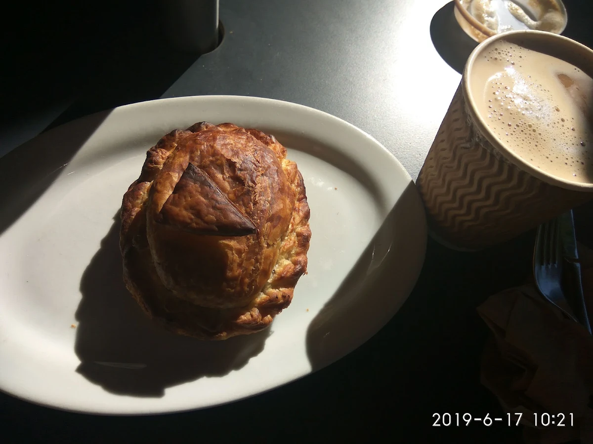 Beef Chilli Pie, Lismore Pie Cart