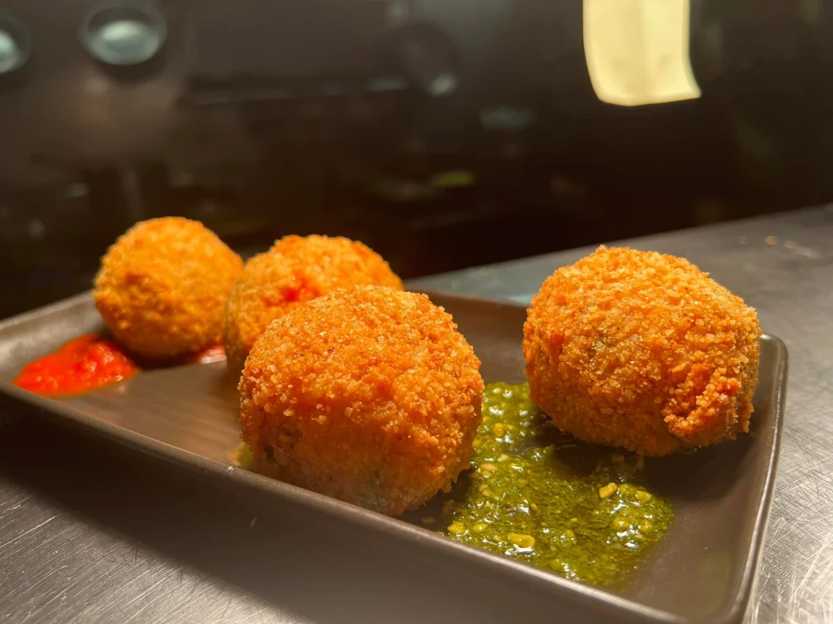Arancini, Amici