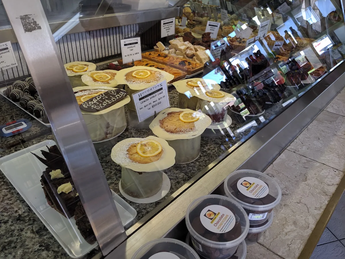 Highlights, Houghtons Food Store