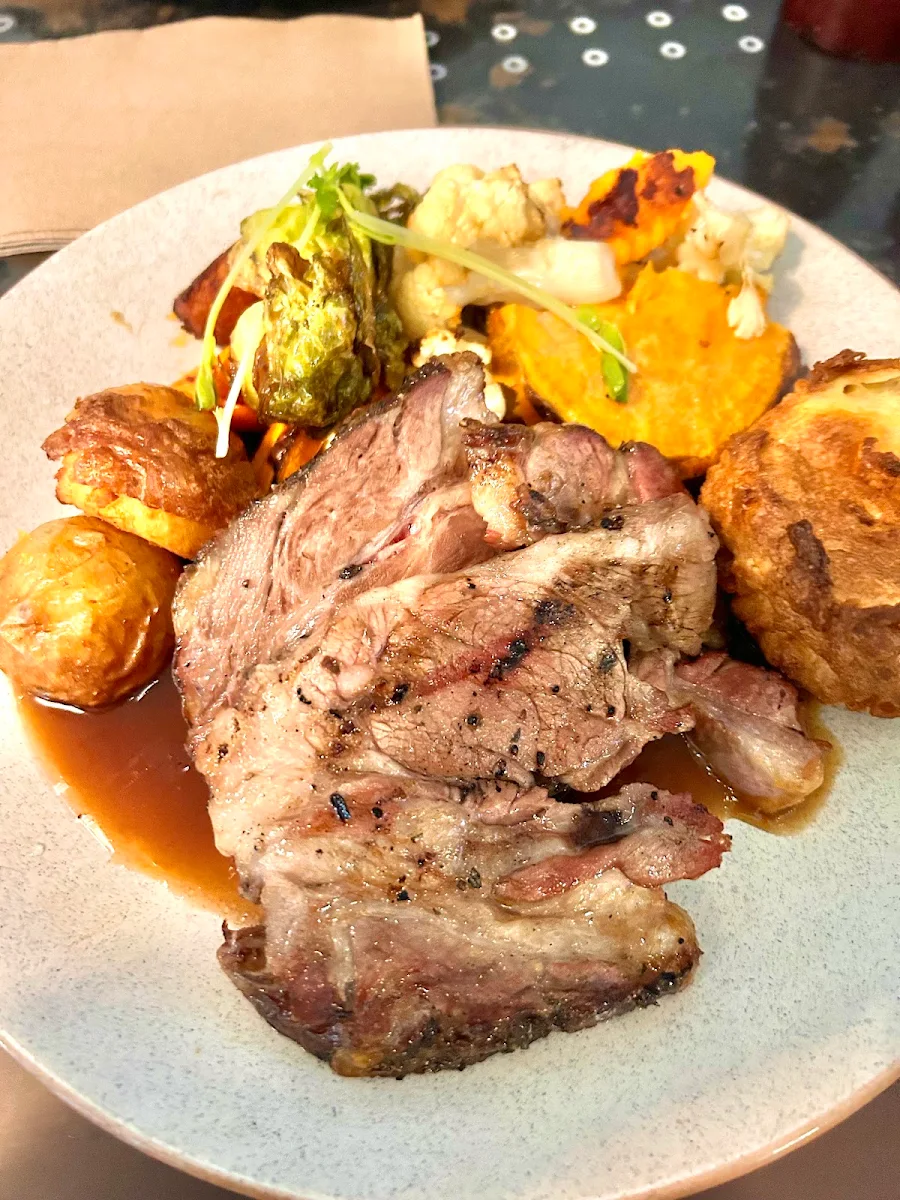 Roast Lamb, Tudor Hotel Redfern