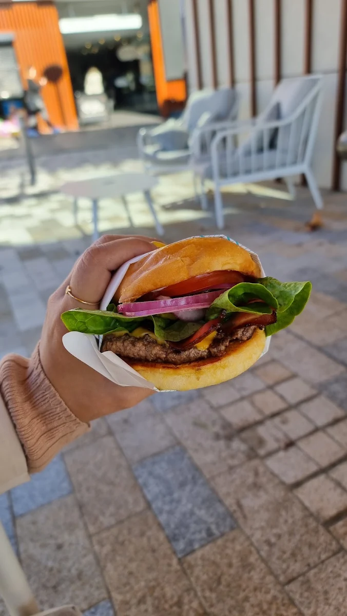 Deluxe Burger, SUNSET DINER