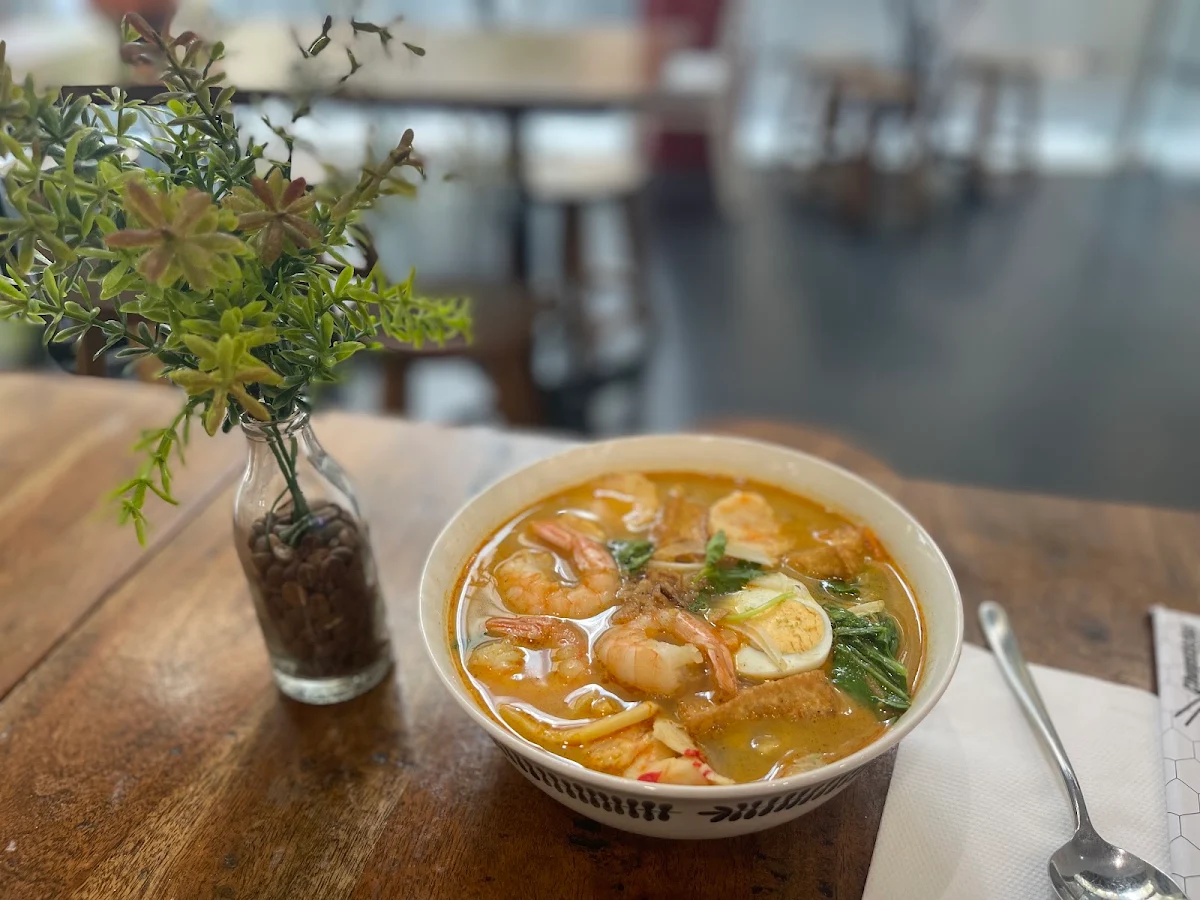 Highlights, Scooter Cafe