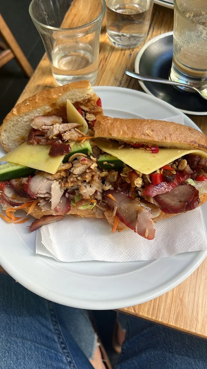 Highlights, Scooter Cafe