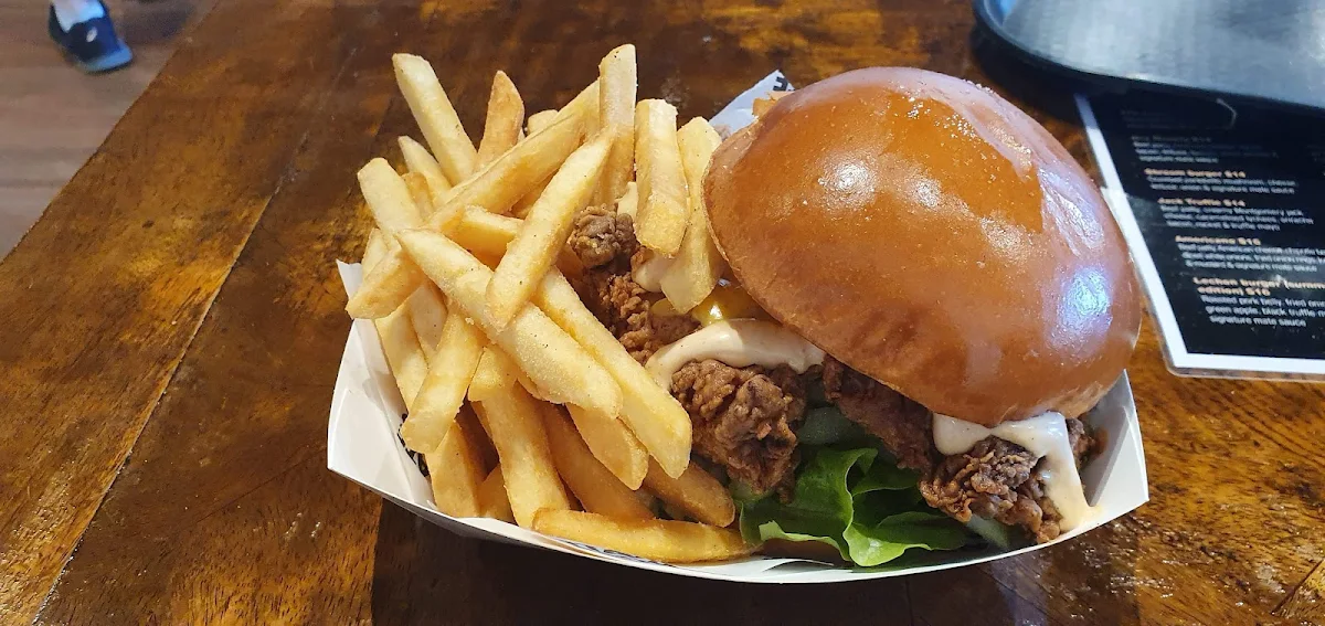 FFC Burger, Mate Burger
