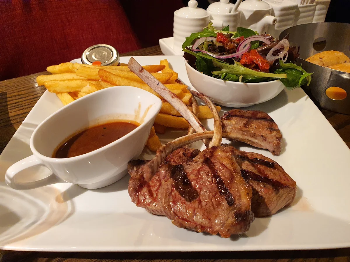 Highlights, Mahogany Bistro