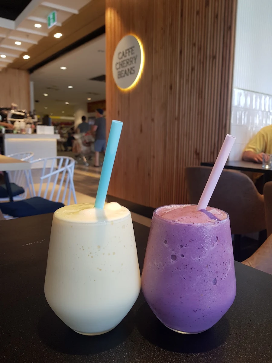 Smoothies, Caffe Cherry Beans
